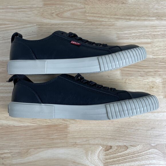 NEW Levi's Men  Anikin Faux Leather Sneakers Size 9 LowTop Black Lace Up Shoes - Picture 6 of 8